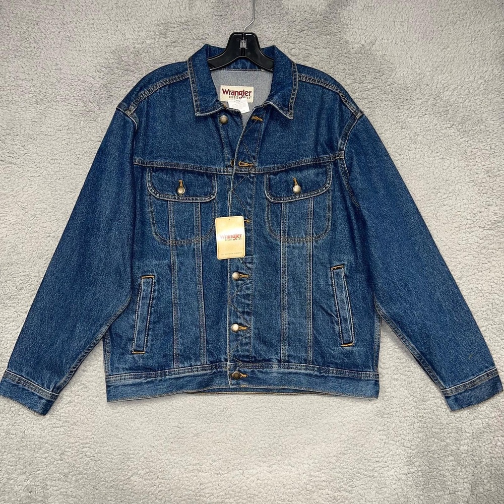 NOS Wrangler Rugged Wear Jean Jacket Size L Dark Blue Wash Denim Trucker RJK30AN